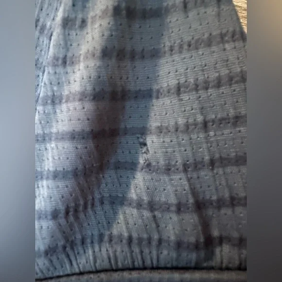 ARMANI COLLEZIONI Short Sleeve Scoop Neck Gray and Black Top - Picture 5 of 13